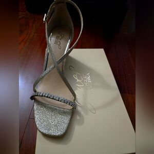 Jewel Badgley Mischka Silver Glitter Sandals